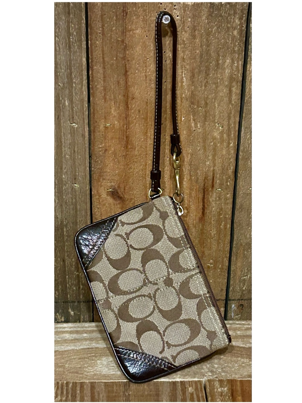 Coach. Sutton Signature Swingpack Crossbody Bag & Signature Monogram Wristlet. - Picture 14 of 16